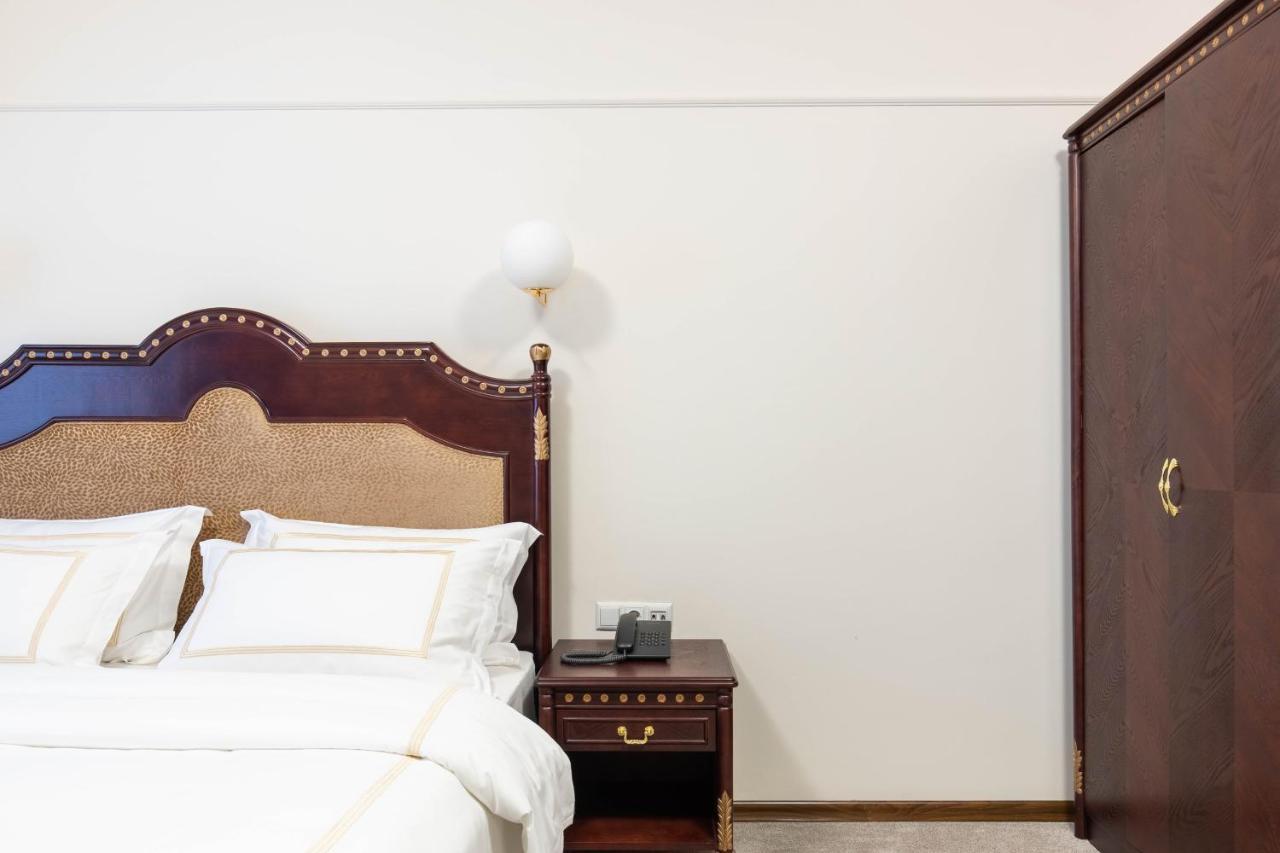 Hotel Afa Pristina Eksteriør billede