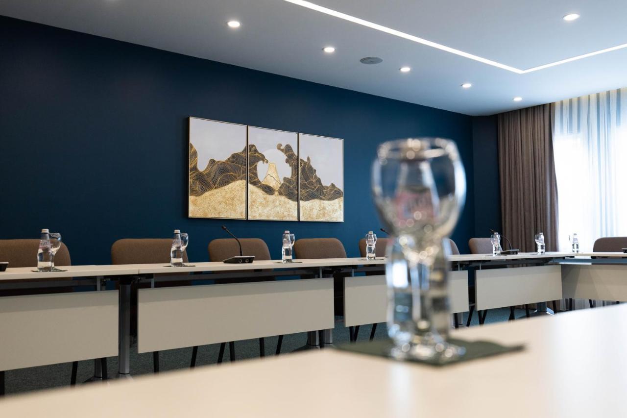 Hotel Afa Pristina Eksteriør billede