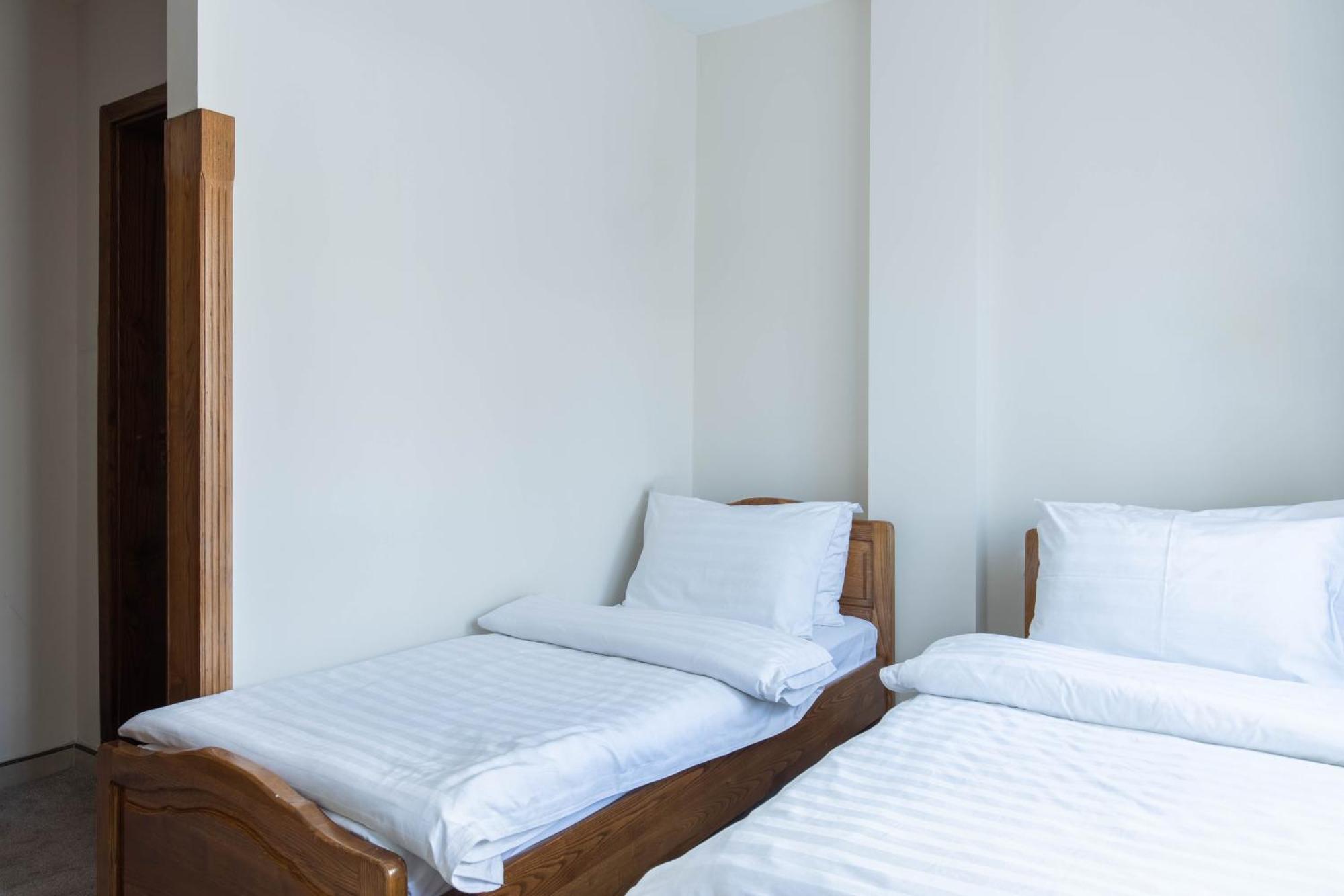 Hotel Afa Pristina Eksteriør billede